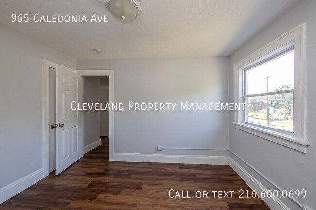 Building Photo - 965 Caledonia Ave