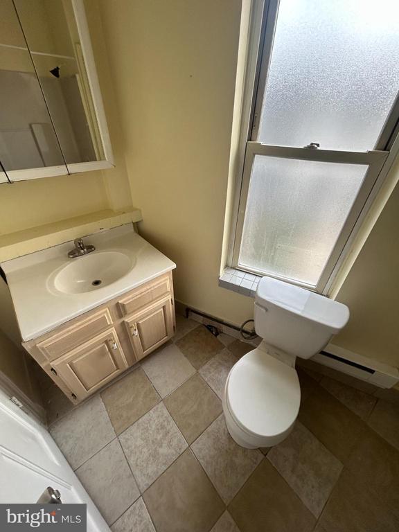 Building Photo - 349 Pearl St