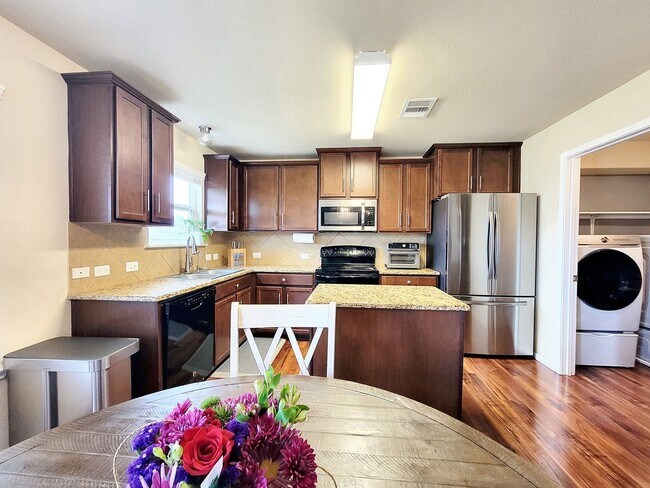 Building Photo - 222 Frio River Trail