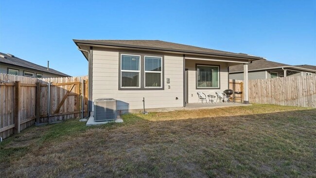 Building Photo - 120 Scarborough Wy