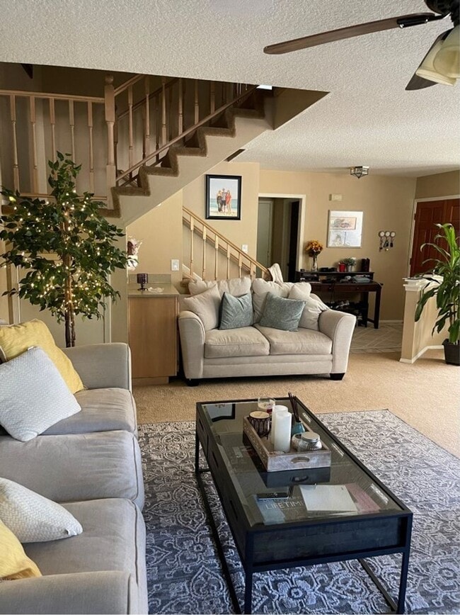 Building Photo - BEAUTIFUL 2 STORY HOME WITH HUGE MASTER BE...
