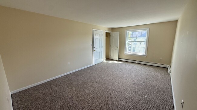 Building Photo - 10 Ham St