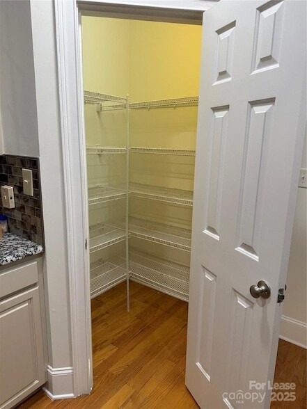 Building Photo - 5919 Newell Dr