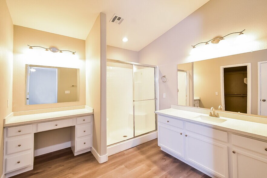 Building Photo - 3741 Mornings Dawn St