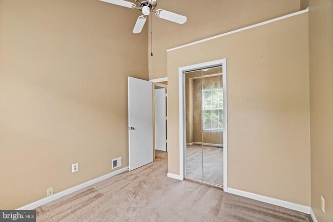 Building Photo - 8303 Linden Oaks Ct
