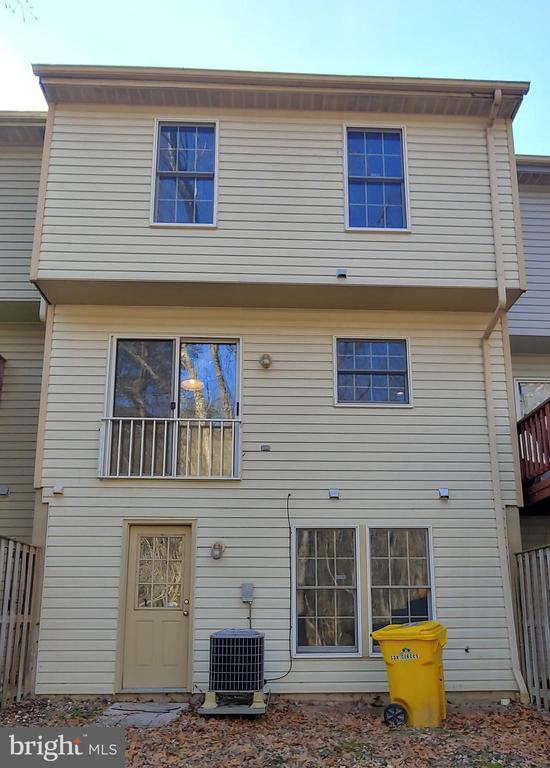 Building Photo - 2134 Commissary Cir