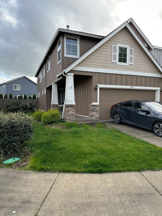 Primary Photo - 5 bedroom single family house