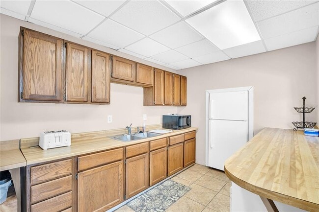 Building Photo - 6158 Palma Del Mar Blvd S