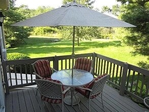 Building Photo - 14 Wellstone Dr