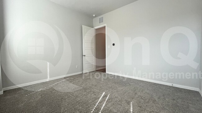 Building Photo - 4169 Pyramid Ln