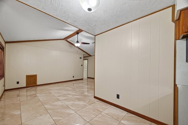 Building Photo - 2609 Raspberry Ln