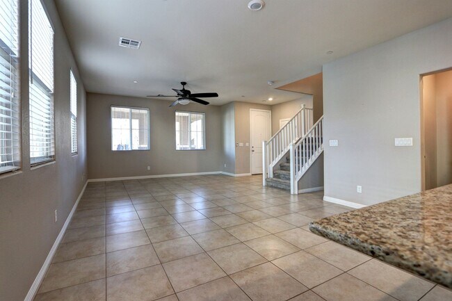 Building Photo - 2865 Tanager Hill St