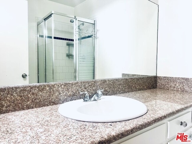 Building Photo - 1132 Alameda Ave