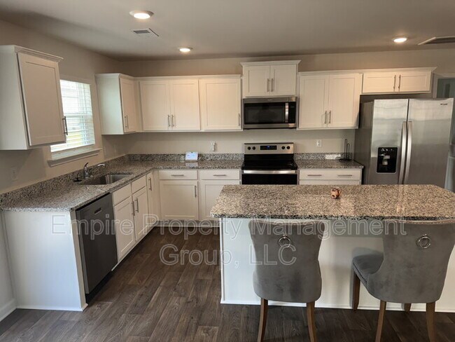 Building Photo - 261 Carrington Dr