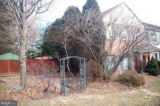 Building Photo - 176 Kenton Dr