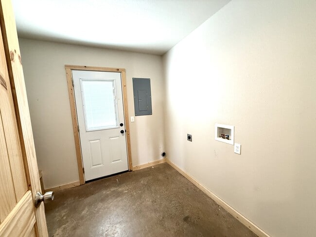 Building Photo - 11957 Sandpiper Rd