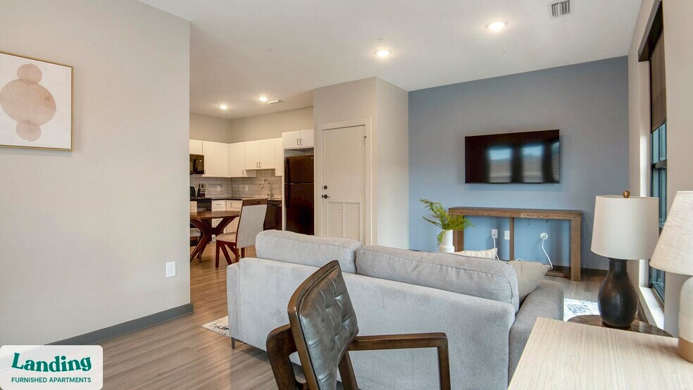 Building Photo - 645 N Front St