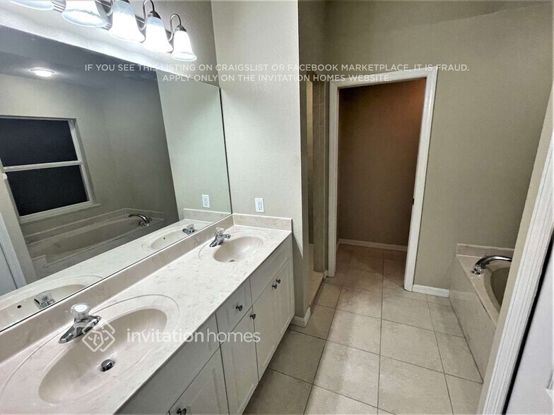 Building Photo - 7331 Muncey Rd