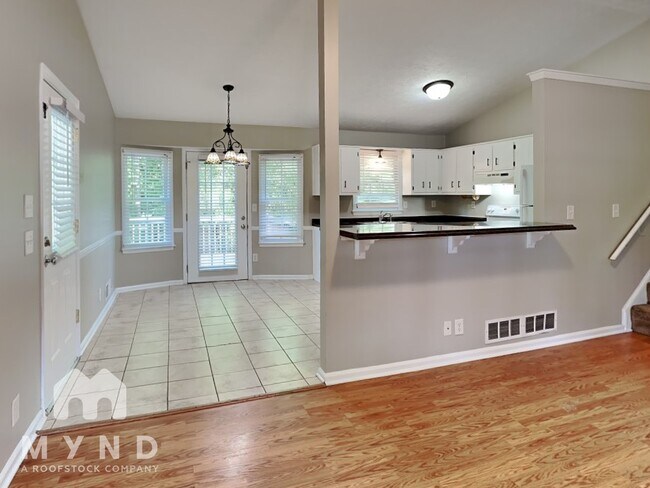 Building Photo - 2475 Suncrest Ct