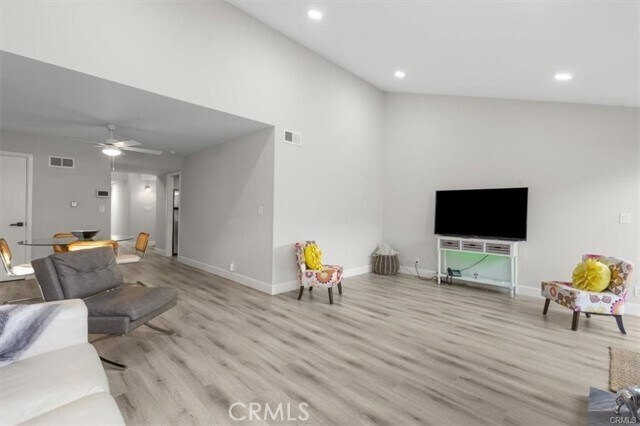 Building Photo - 1353 Termino Ave