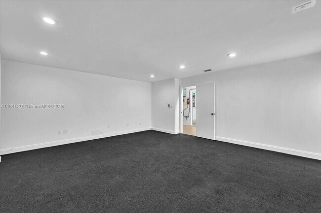 Building Photo - 5250 SW 4th Ct