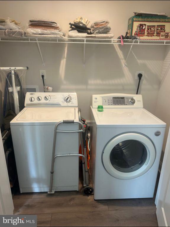 Building Photo - 8312 Sunnyview Dr