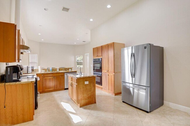 Building Photo - 14094 43rd Rd N