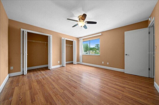 Building Photo - 2142 NE 45th Ave
