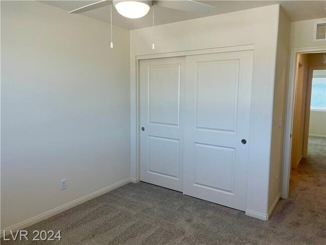 Building Photo - Brand New 4 Bedroom Townhome-Sunrise Manor