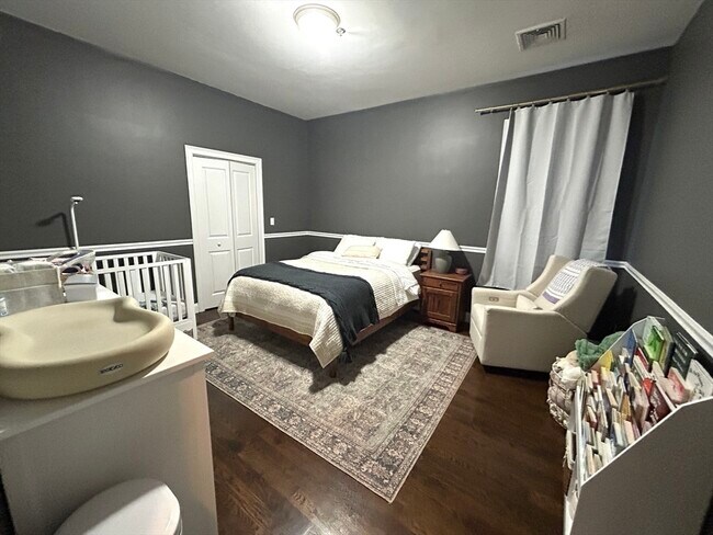 Building Photo - 81 Boylston St