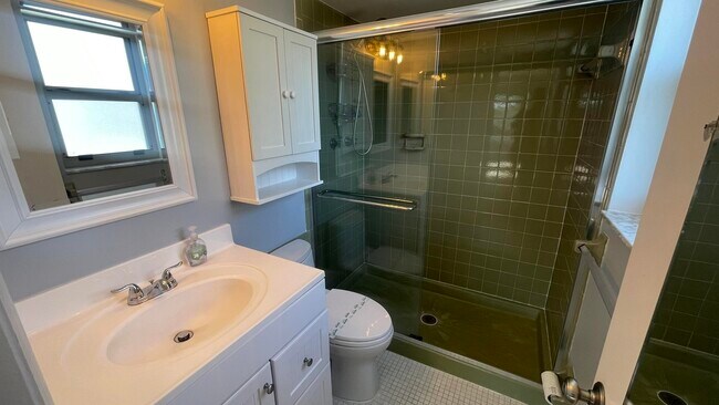 Building Photo - 50 SW 3rd Ave