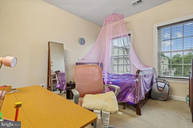 Building Photo - 25128 Deerhurst Terrace