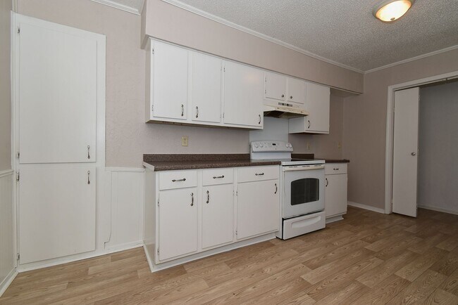 Building Photo - 3117 Chaparral- House