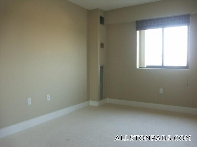 Building Photo - 15 N Beacon St