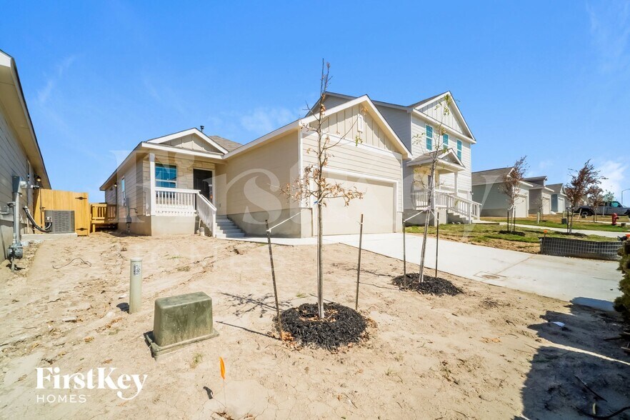 Building Photo - 10755 Prusiner Dr