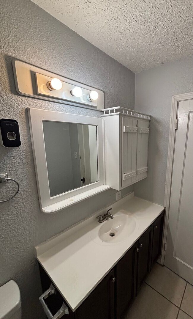 Building Photo - Charming 3-Bedroom Stone Home with Spacious Yard