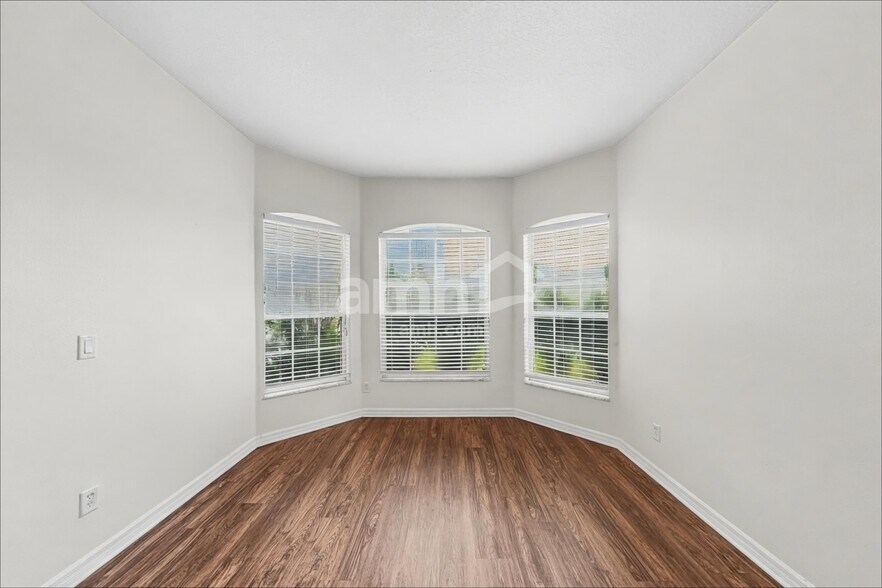 Building Photo - 1726 Palmerston Cir