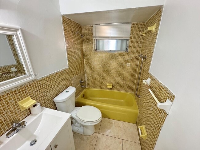 Building Photo - 6301 SW 27th St