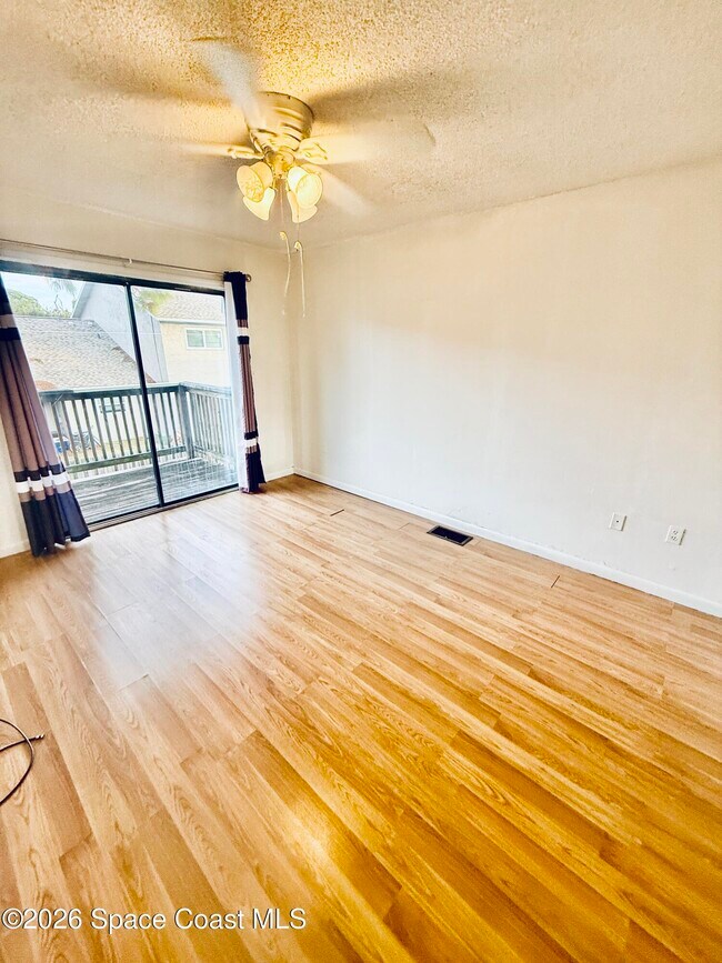 Building Photo - 1301 Arlington Ln NE