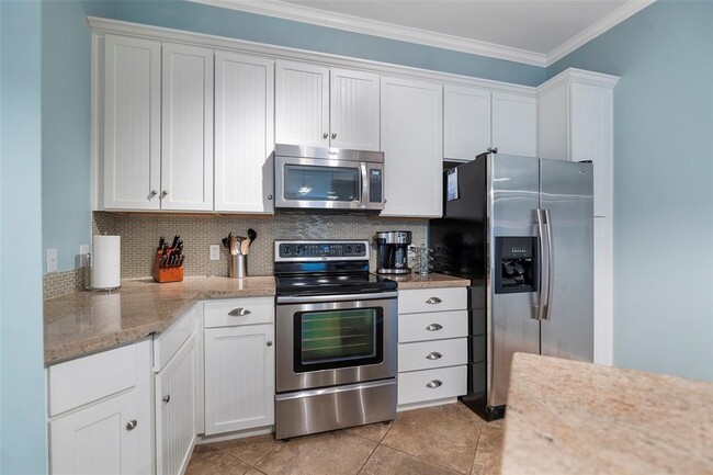 Building Photo - 17040 W Farm To Market 1097