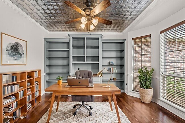 Building Photo - 365 Green Park Dr