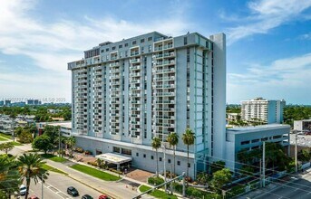 Building Photo - 13499 Biscayne Blvd