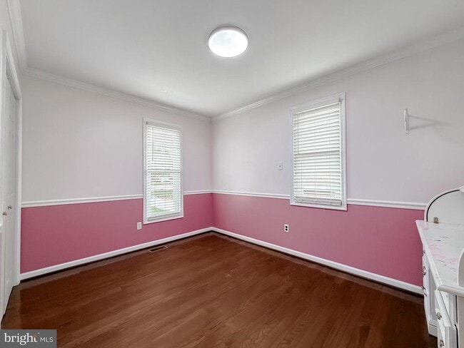 Building Photo - 1200 E Patuxent Dr