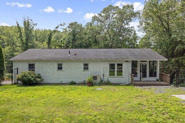 Building Photo - 322 Sibley Rd