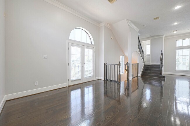 Building Photo - 1739 Oakdale St