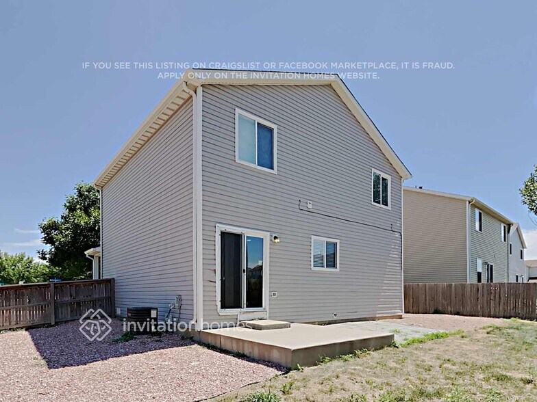 Building Photo - 1205 Bluebird St
