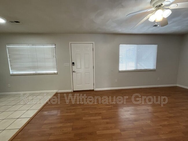 Building Photo - 213 Eagle Ridge