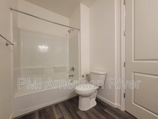 Building Photo - 4371 Garonne Walk