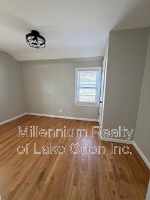 Building Photo - 611 E Madison Ave