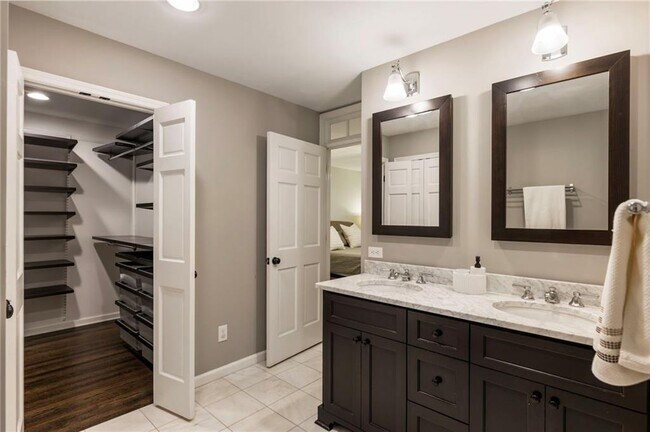 Building Photo - 4243 McClatchey Cir NE
